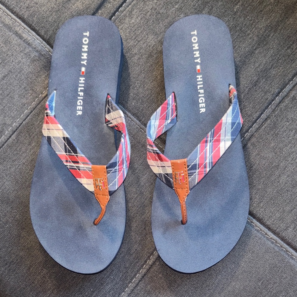 Tommy Hilfiger Navy Blue Flip Flops with Red & White Plaid Straps . Unisex